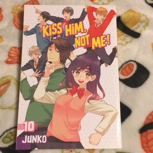 Kiss Him, Not Me: volume 10